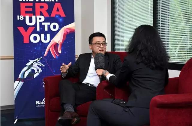 張亞勤接受外國媒體訪問表達“人才無國界”觀點