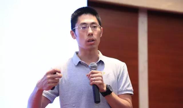 普元信息郝振明